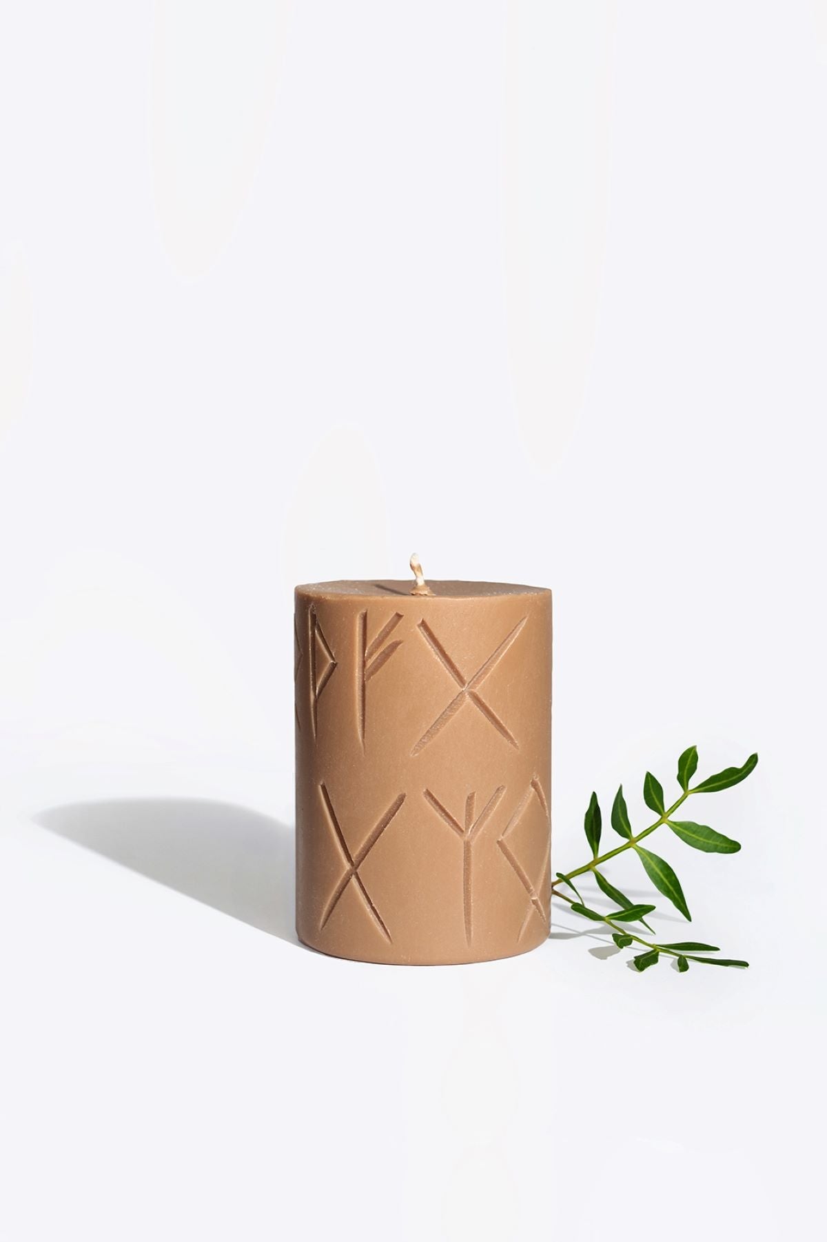 Scented candle FRIGGA rune candle